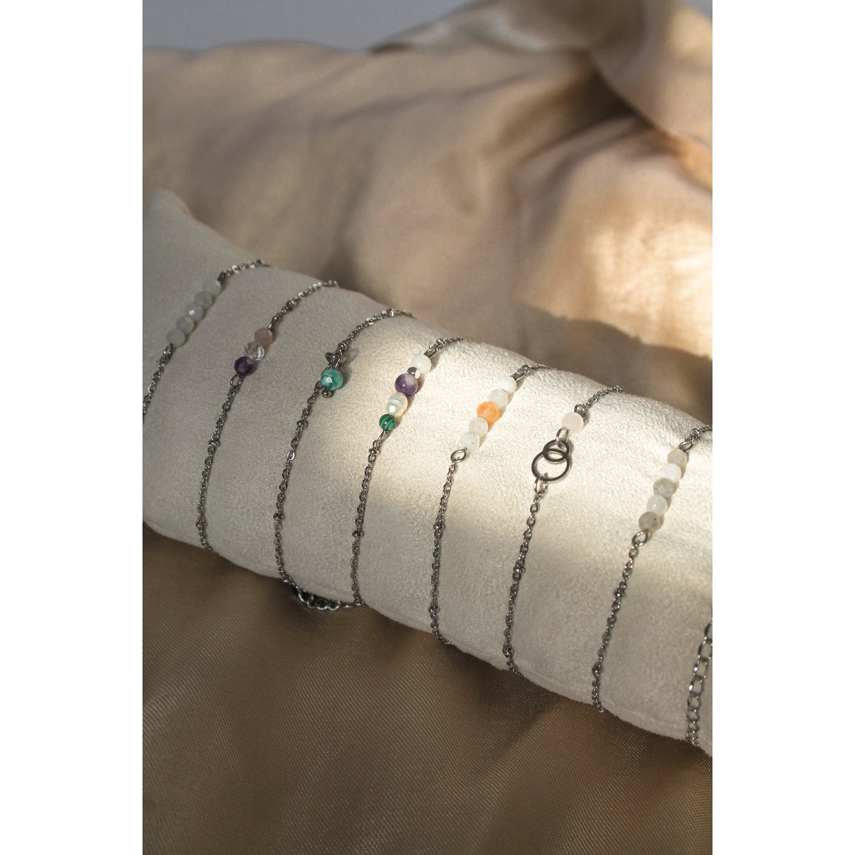 Geboortesteen Armband Zilver – een persoonlijk en betekenisvol cadeau per maand