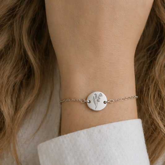 Zilveren geboortebloem armband – een betekenisvol cadeau per maand