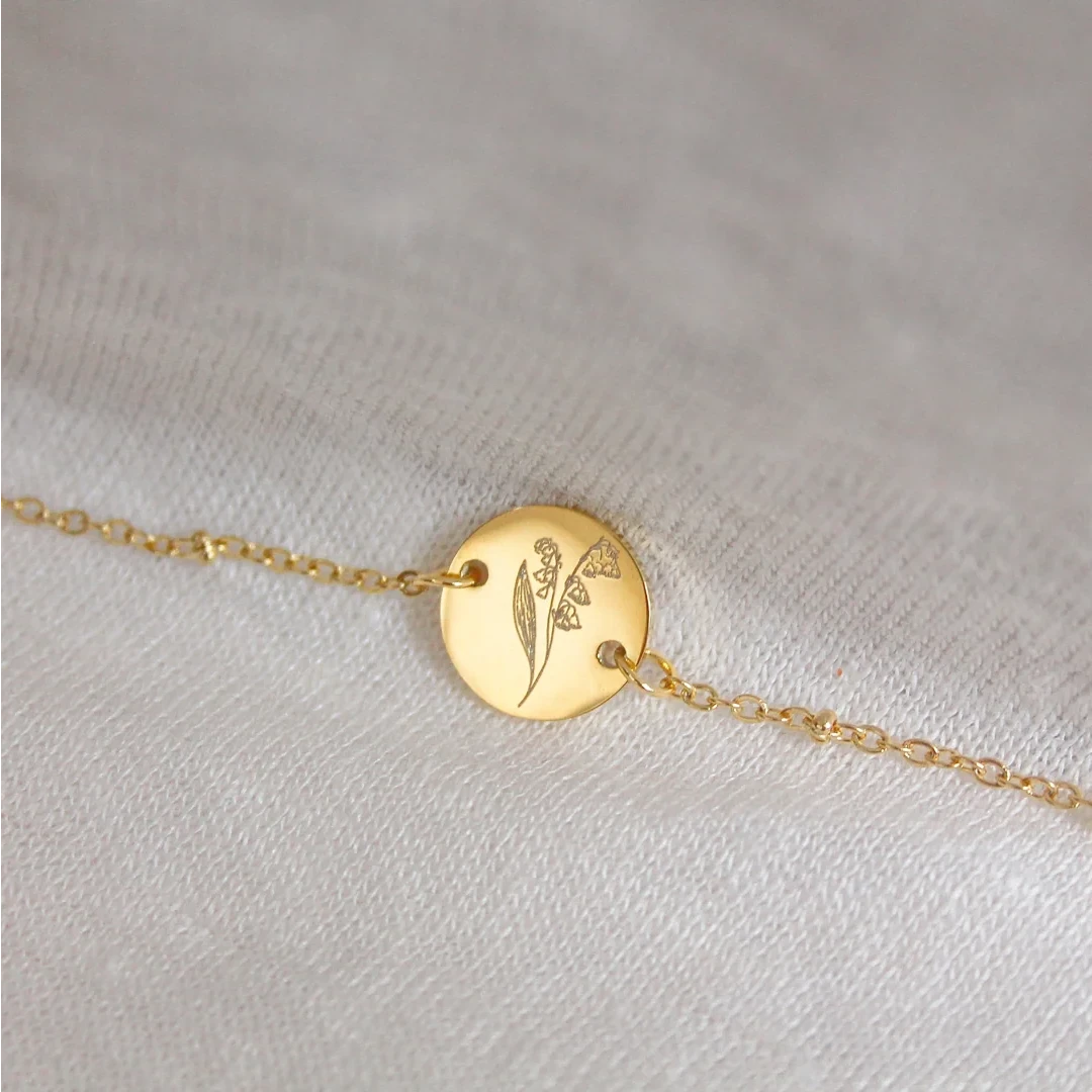 Gouden geboortebloem armband – een betekenisvol cadeau per maand