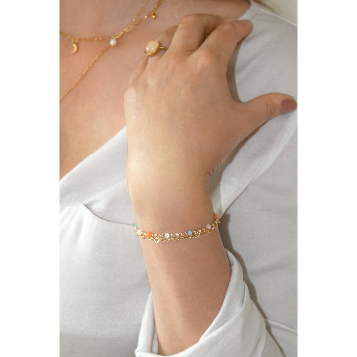 Hartjes Schakel Armband Goud – een subtiel en liefdevol sieraad